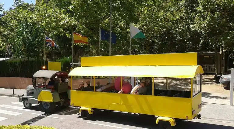 Camping Sènia Cala Canyelles