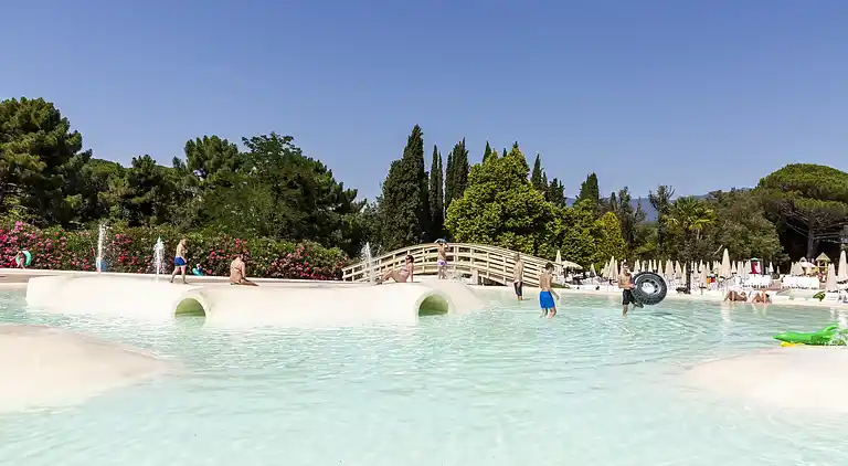 HU Norcenni Girasole VIllage