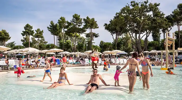 HU Park Albatros Village