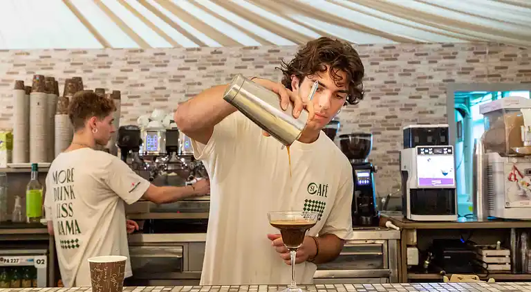 HU Park Albatros Village