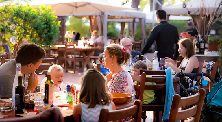 HU Park Albatros Village