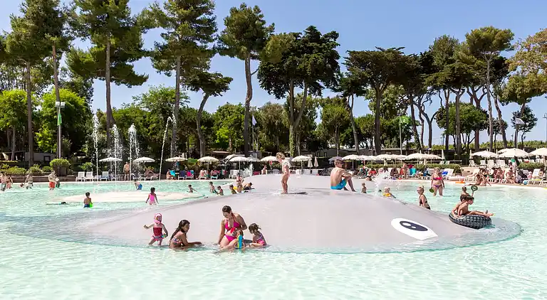 HU Park Albatros Village