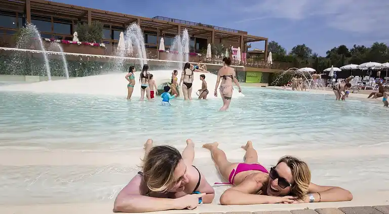 hu Firenze camping in town