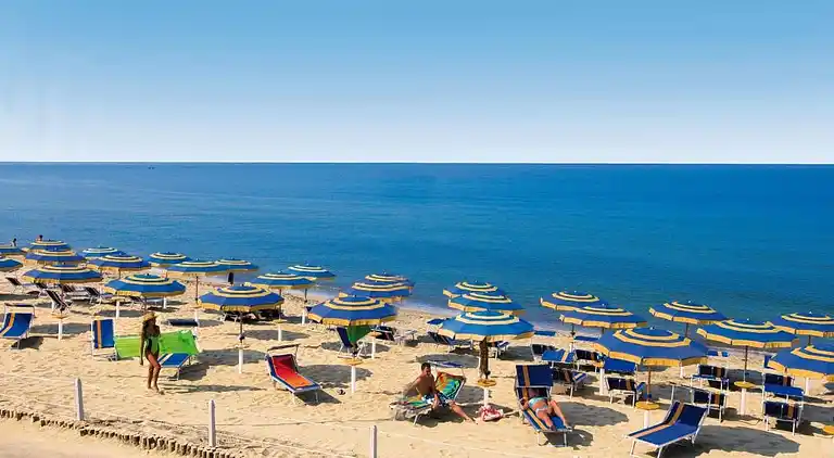 Baia Domizia Camping Village