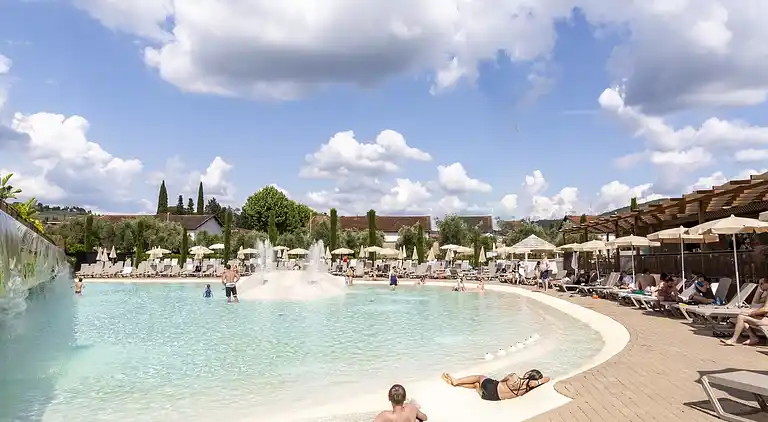 hu Firenze camping in town