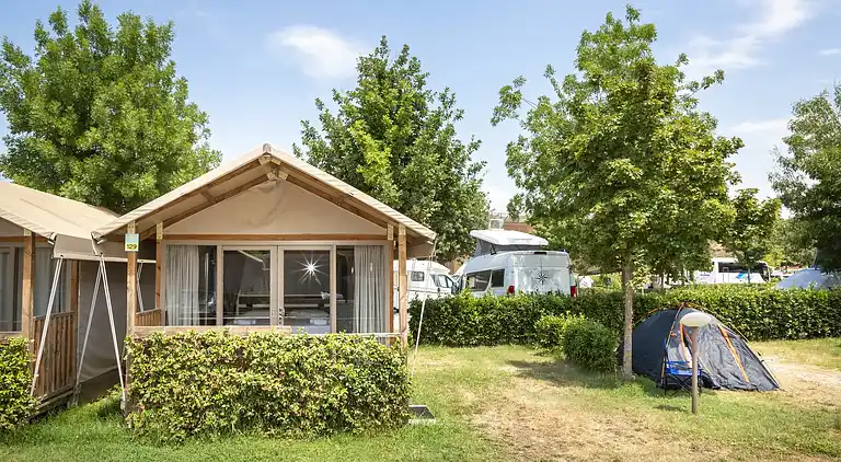 hu Firenze camping in town