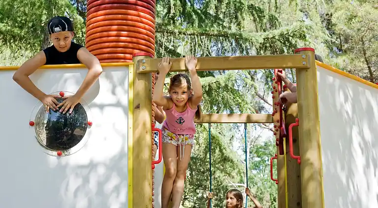 Brioni Sunny Camping