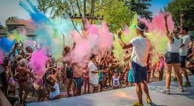 hu Altomincio Village