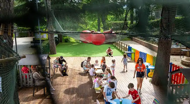 hu Altomincio Village