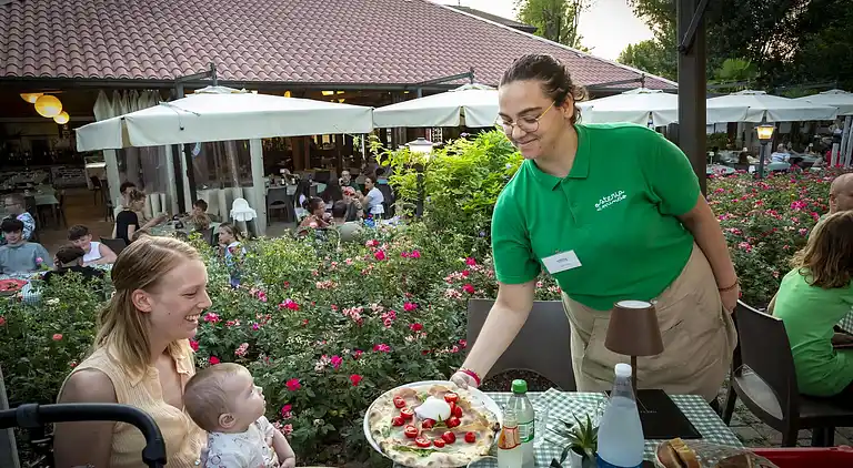 hu Altomincio Village