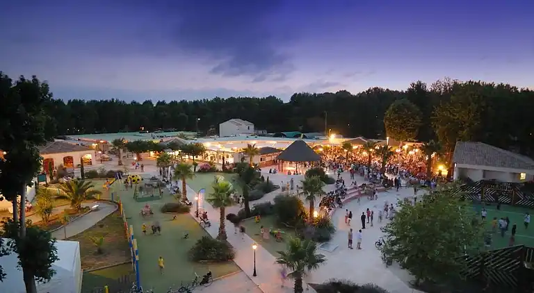 Camping Le Domaine De La Yole