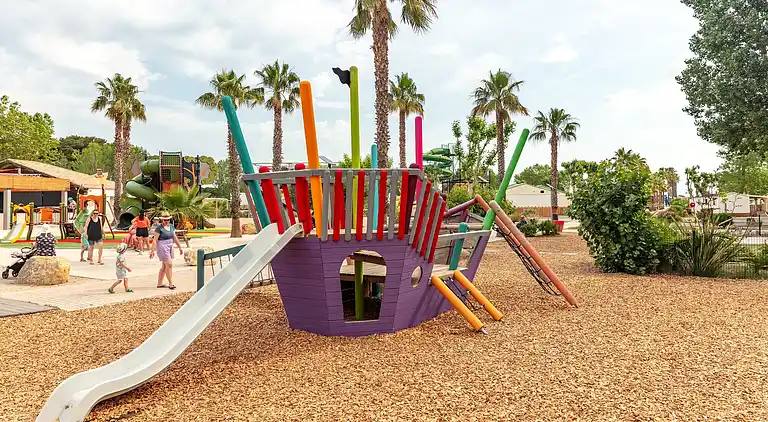 Camping Le Domaine De La Yole