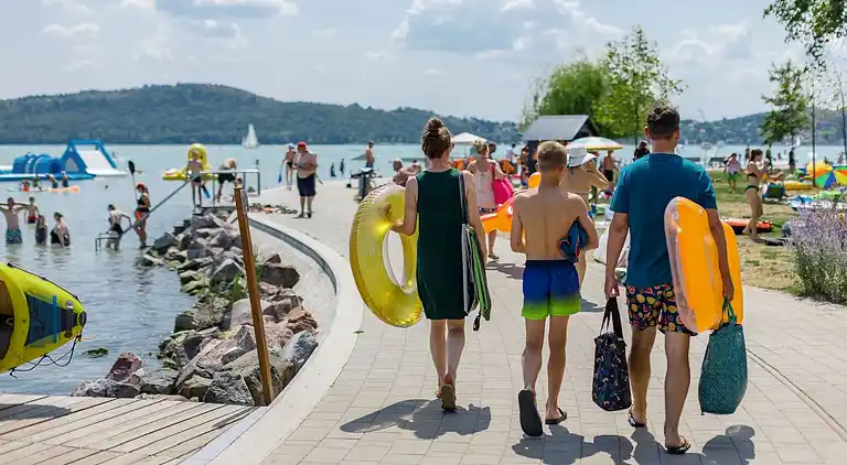 Balatontourist Fuered Camping & Bungalows