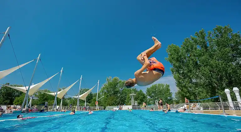 Balatontourist Fuered Camping & Bungalows