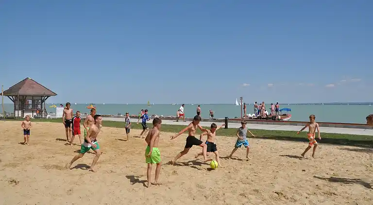 Balatontourist Fuered Camping & Bungalows