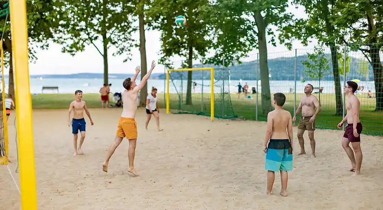 Balatontourist Fuered Camping & Bungalows