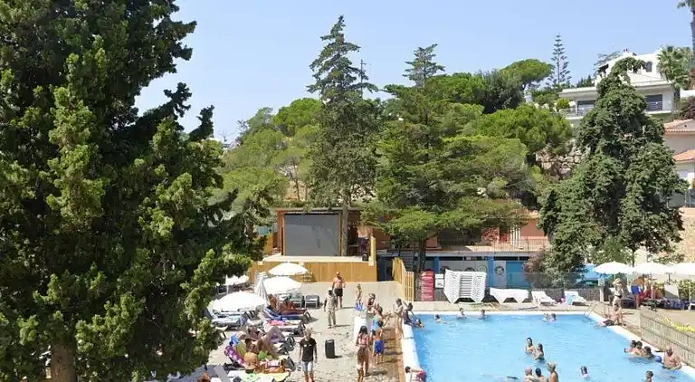 Camping Sènia Cala Canyelles