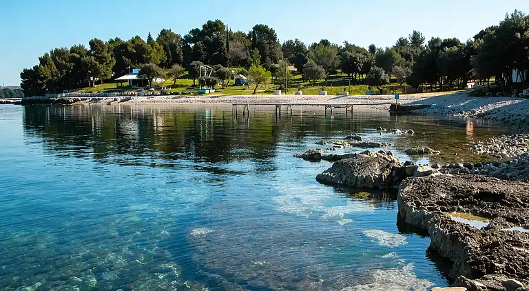 Brioni Sunny Camping