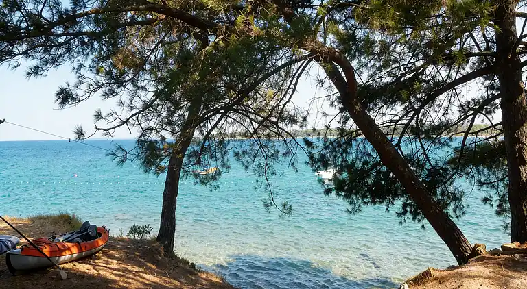 Brioni Sunny Camping