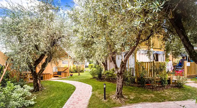 Weekend Glamping Resort