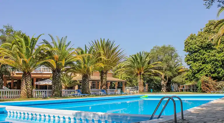 Karda Beach Camping & Bungalows