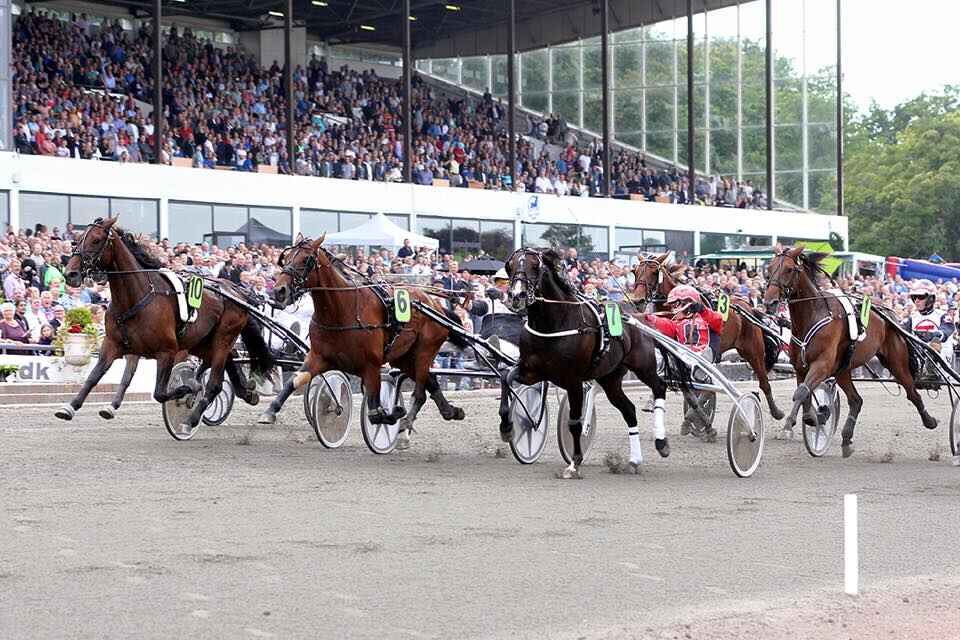 Lunden - Charlottenlund Travbane.jpg