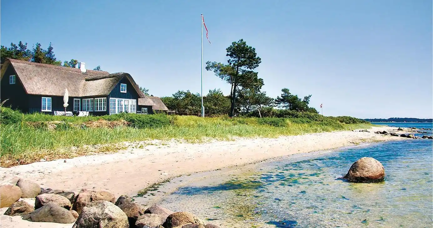 Vacation rentals in Tuse Næs