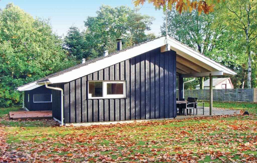 Sommerhus Dyngby Strand.jpg