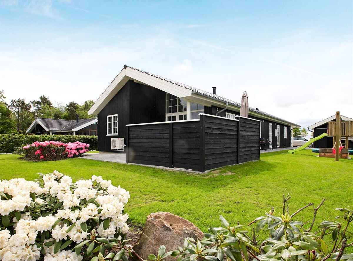 Sommerhus Kvie Sø.jpg