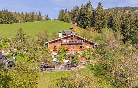 Farm house in Hallseiten