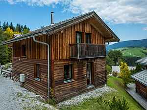 Village house in Annaberg im Lammertal