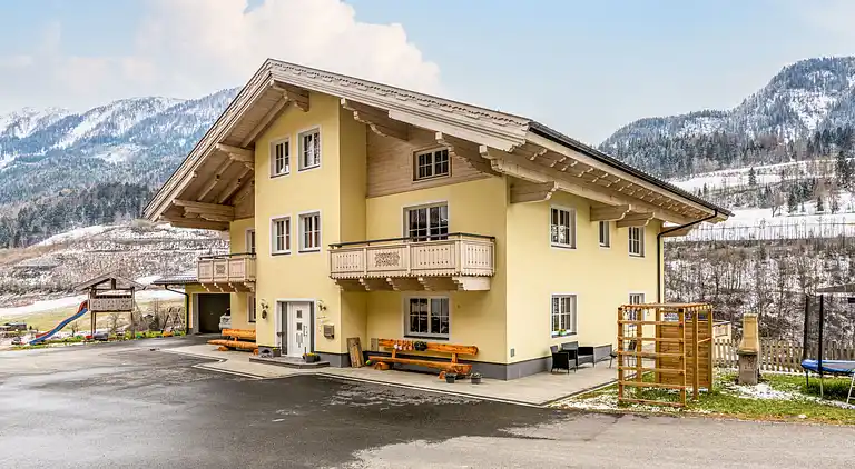 Holiday home in Goldegg