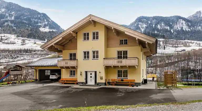 Holiday home in Goldegg