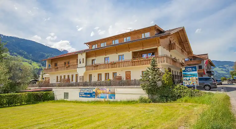 Holiday home in Stumm