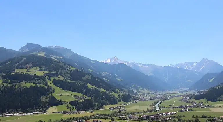 Holiday home in Zellbergeben