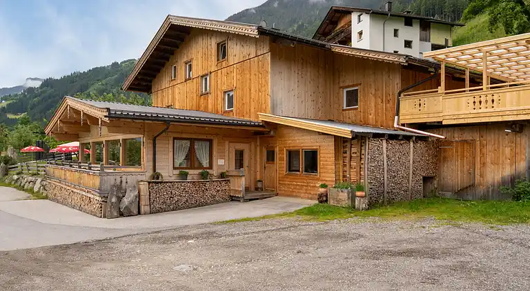 Holiday home in Laimach