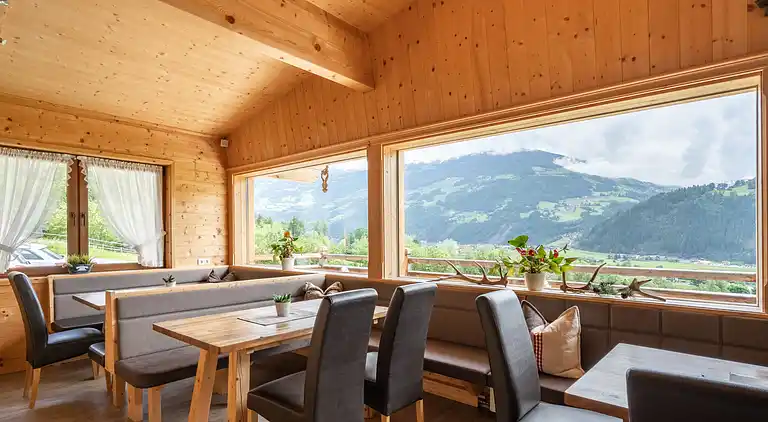 Holiday home in Laimach