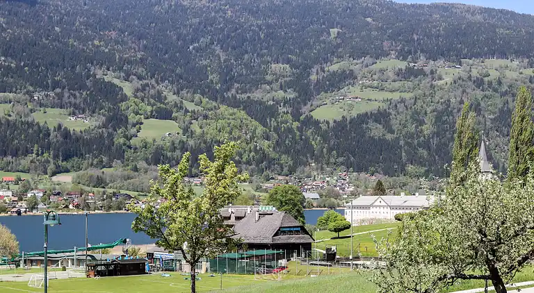 Feriebolig i Ossiach