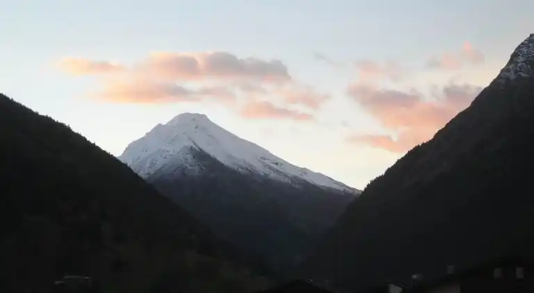 Holiday home in Saas-Grund