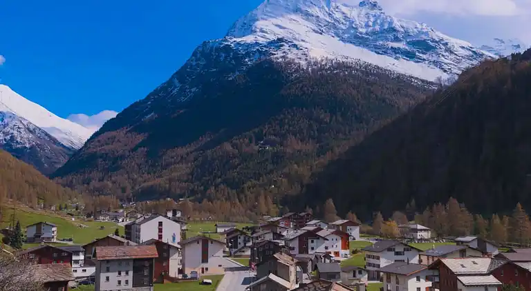 Holiday home in Saas-Grund