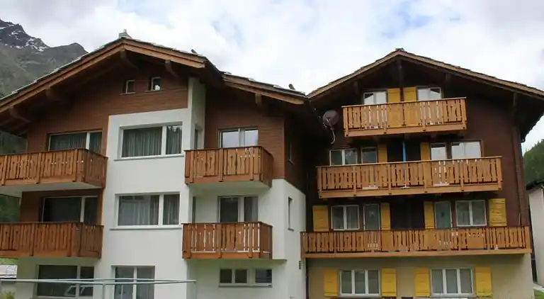 Holiday home in Saas-Grund