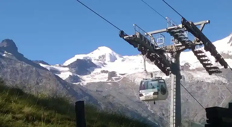 Holiday home in Saas-Grund