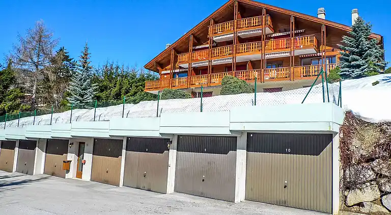 Holiday home in Lens