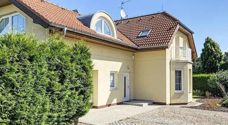 Ferienhaus in Dolní Chabry