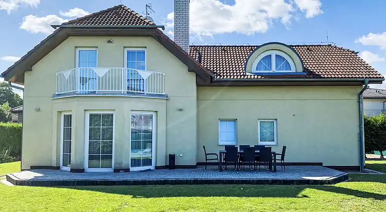 Ferienhaus in Dolní Chabry