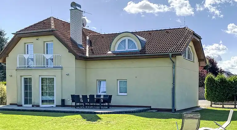 Ferienhaus in Dolní Chabry