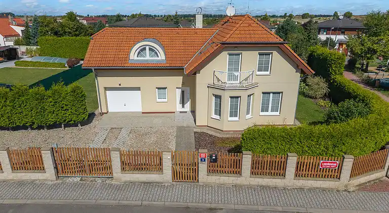 Ferienhaus in Dolní Chabry