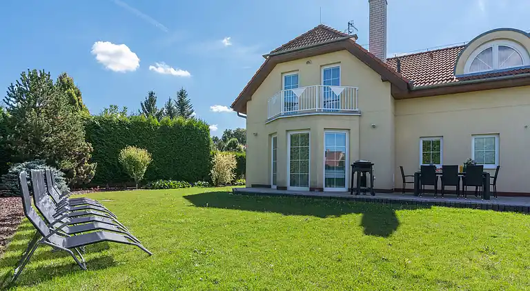 Ferienhaus in Dolní Chabry