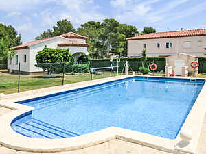 Village house in Mont-roig del Camp