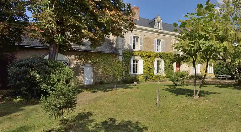 Semesterbostad i Grez-Neuville